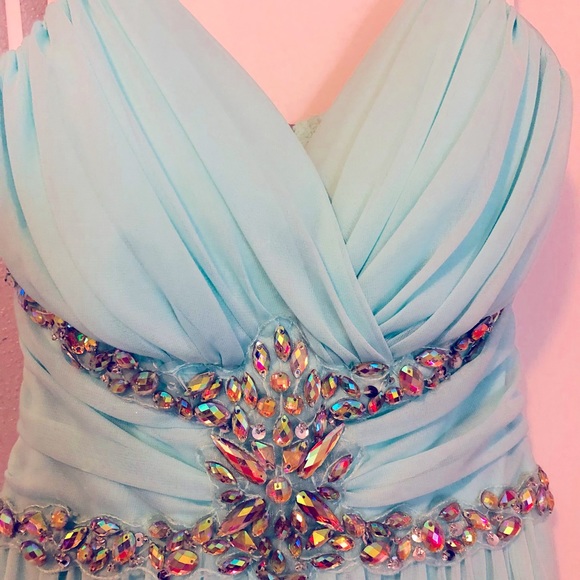 Cinderella Gown👗never worn - Picture 4 of 6